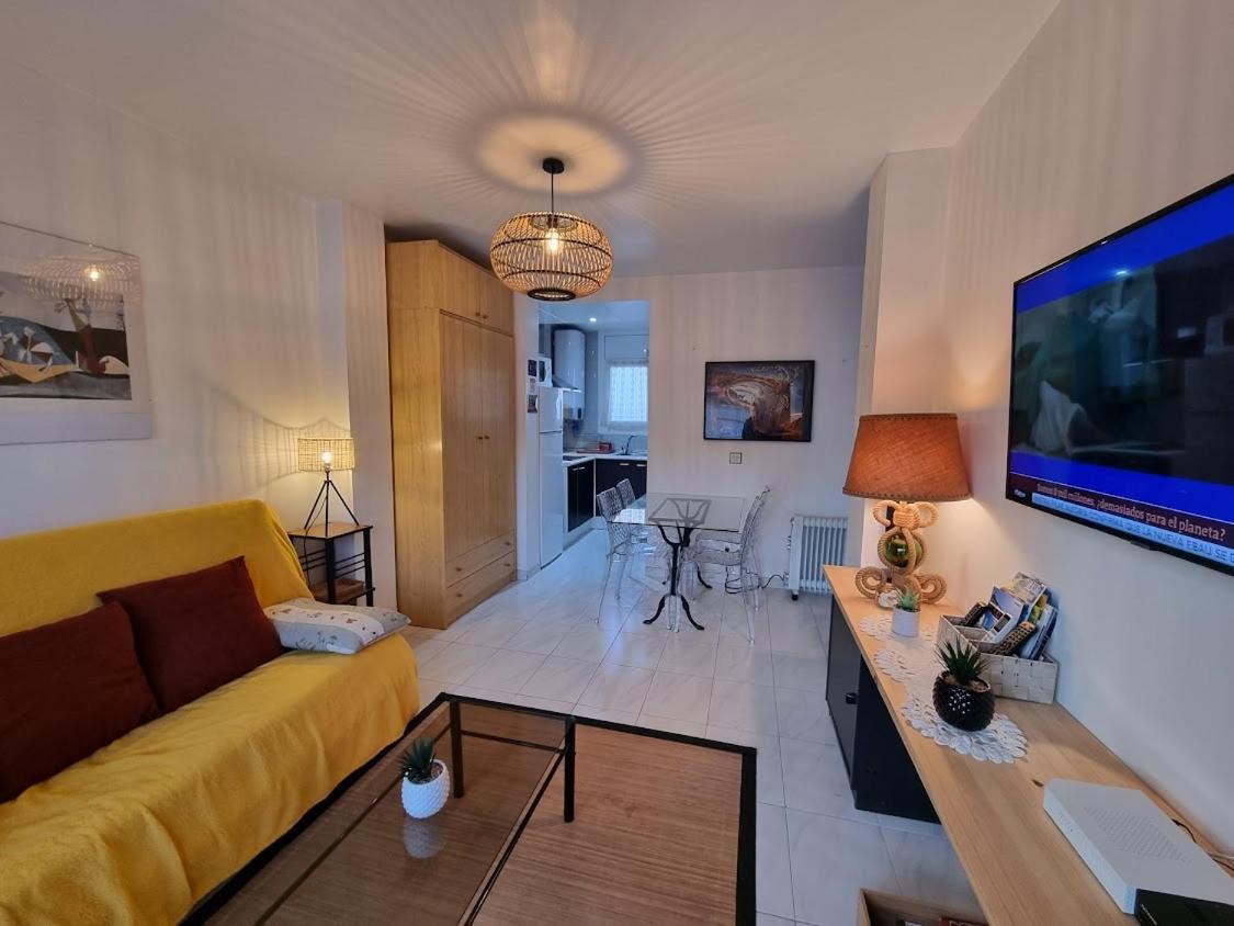 Lovely One Bedroom With Balcony ロザス エクステリア 写真